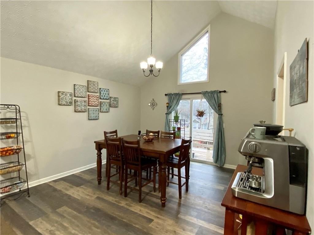 1095 Mountain Springs Dr Nw - Photo 5 of 22