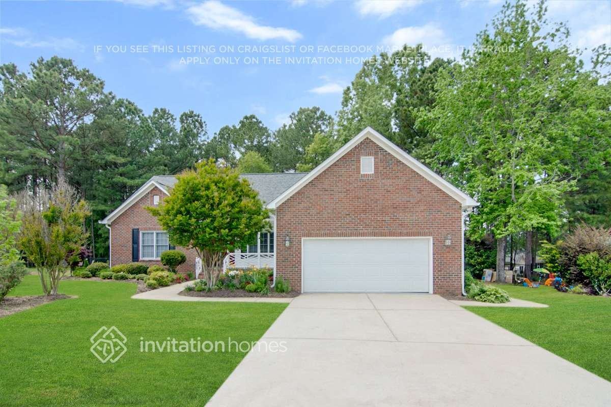 405 Broadmoor Way - Photo 2 of 26