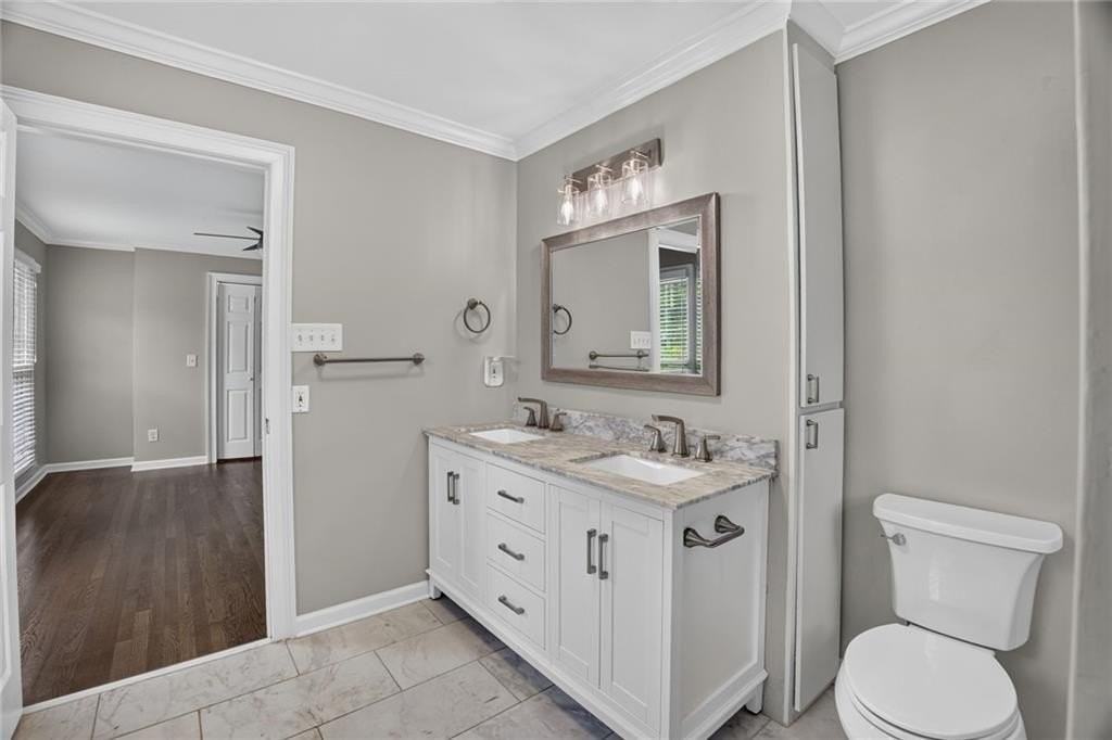 2982 Northbrook Dr - Photo 4 of 42