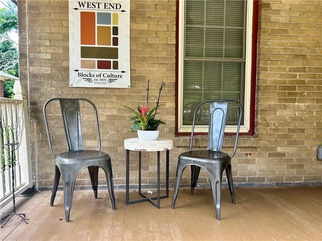 551 Culberson St Sw - Photo 3 of 19