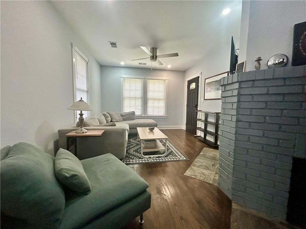 551 Culberson St Sw - Photo 6 of 19