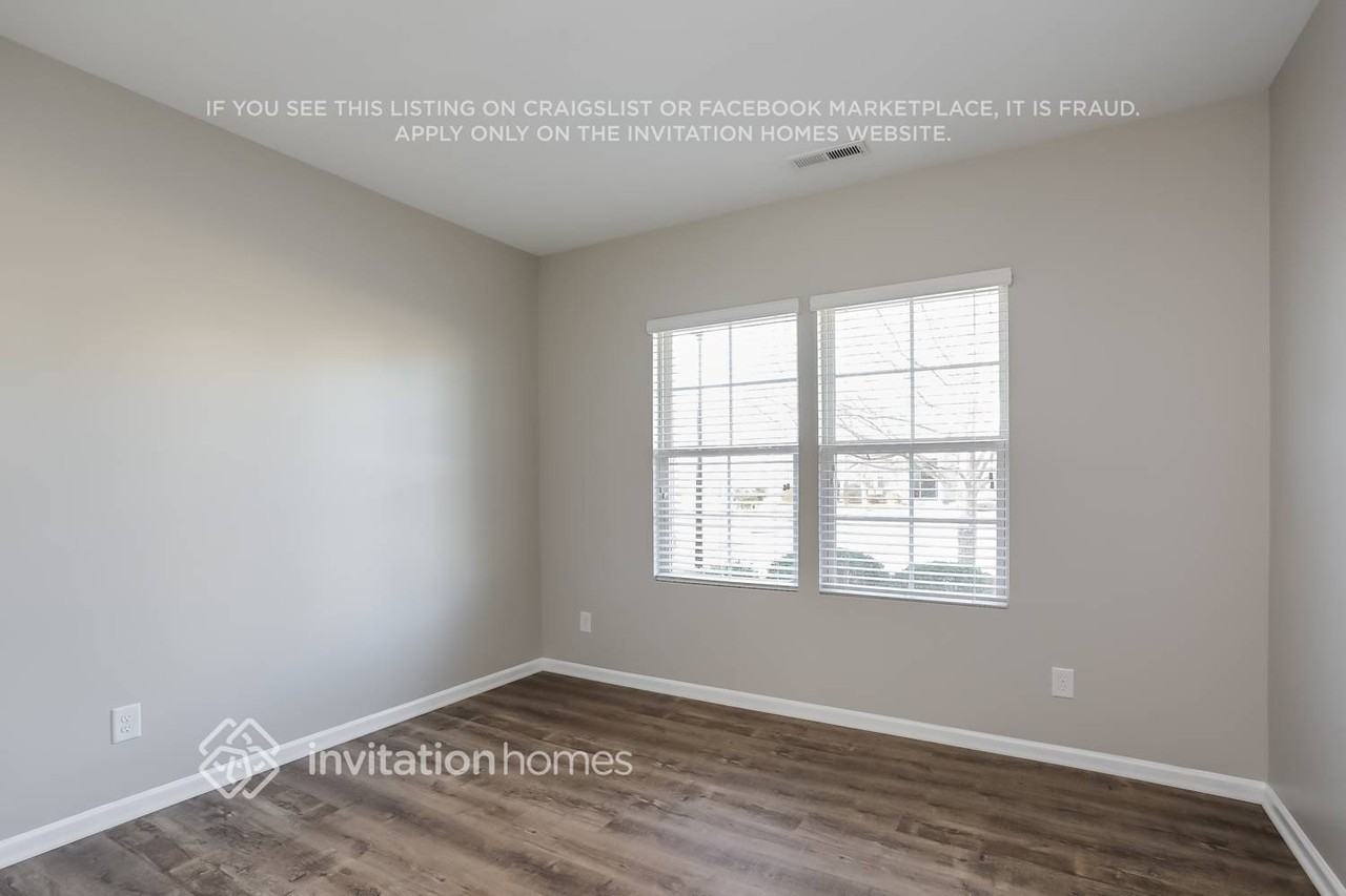 3826 Althorp Dr - Photo 7 of 16