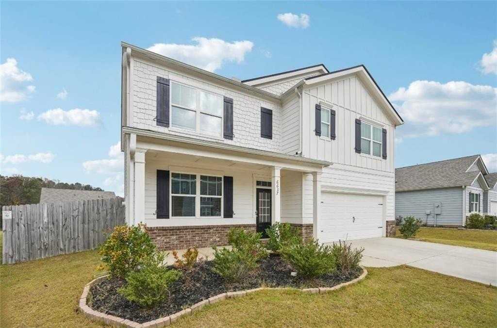 6637 Bluffview Dr - Photo 2 of 27