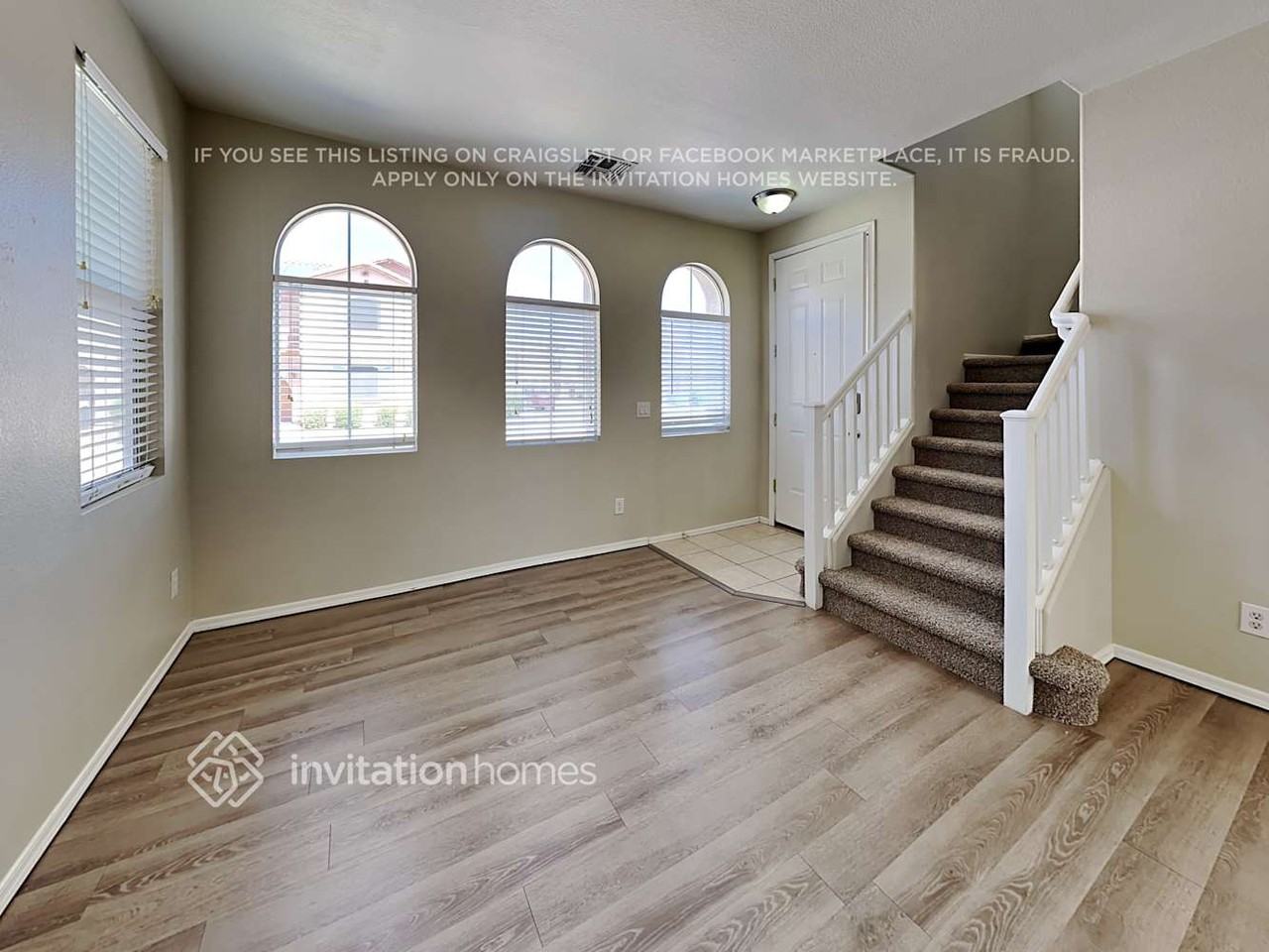 1515 E Sheraton Ln - Photo 5 of 21