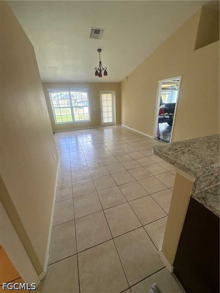 3818 7th St Sw - Photo 2 of 9
