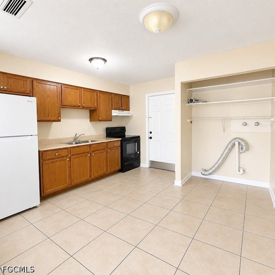 5469 6th Ave - Photo 2 of 11