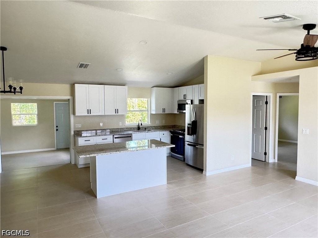 4426 Sw Santa Barbara Pl - Photo 5 of 36