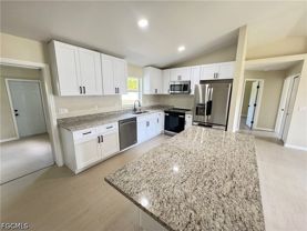 4426 Sw Santa Barbara Pl - Photo 1 of 1