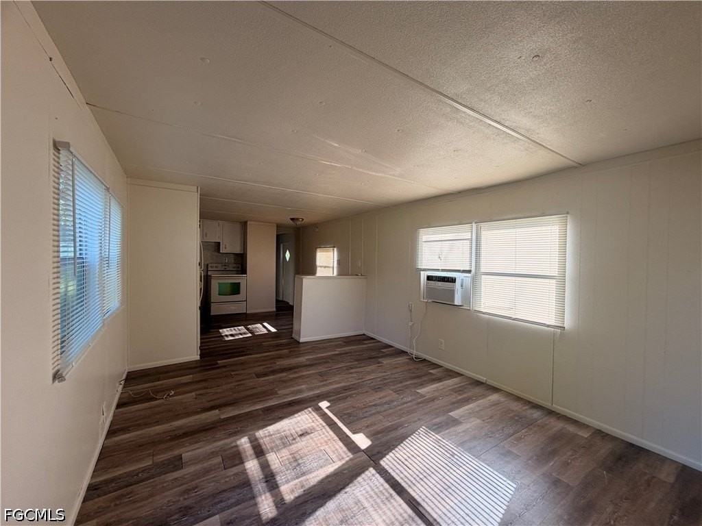 8385 Nault Rd - Photo 2 of 10