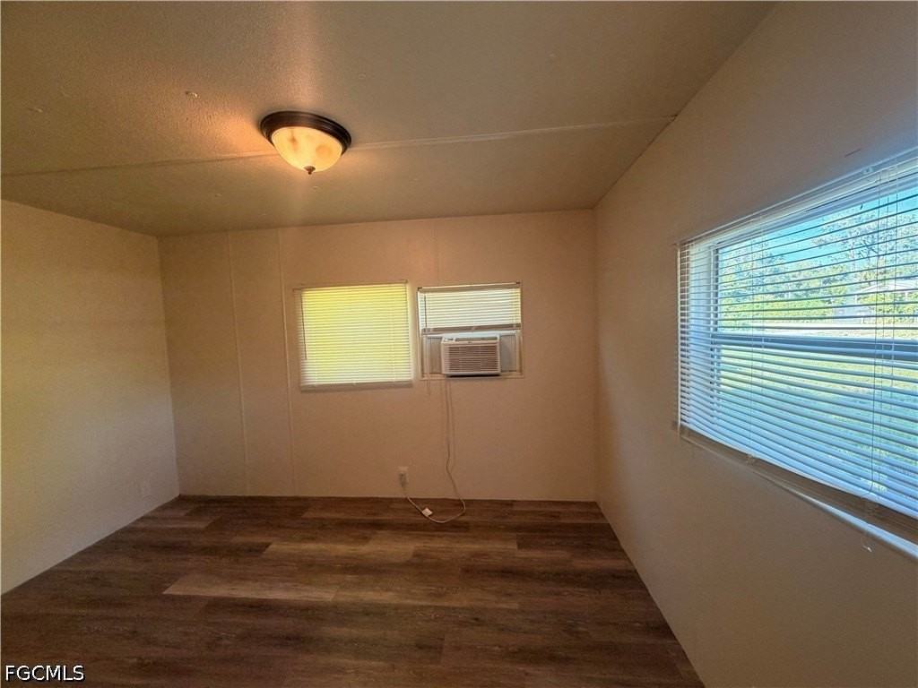 8385 Nault Rd - Photo 4 of 10