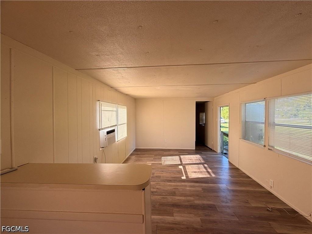 8385 Nault Rd - Photo 5 of 10
