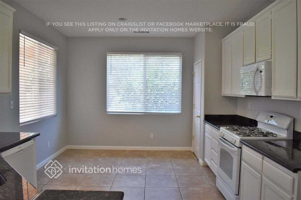 1866 Leaning Oak Dr - Photo 7 of 15