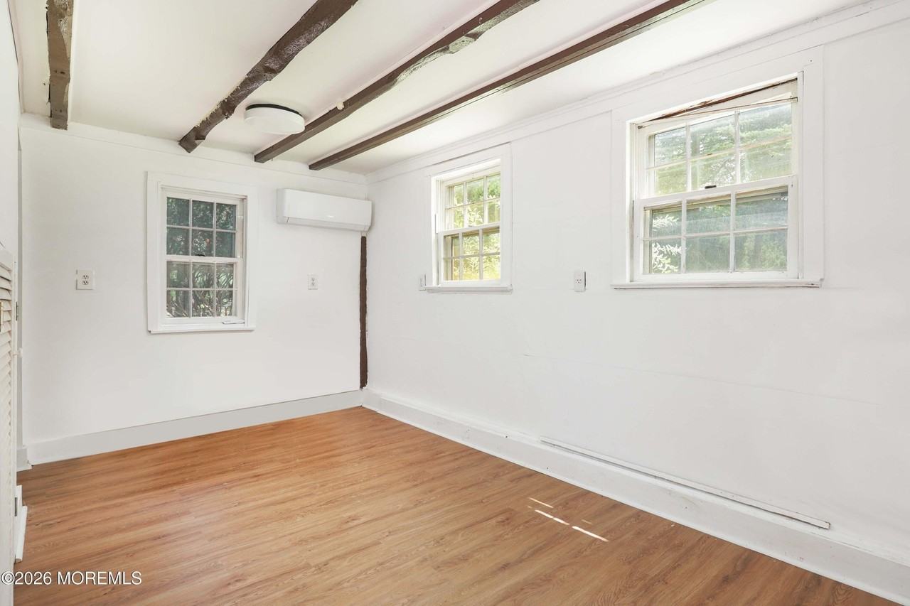 89 Middletown Rd #REAR - Photo 5 of 11