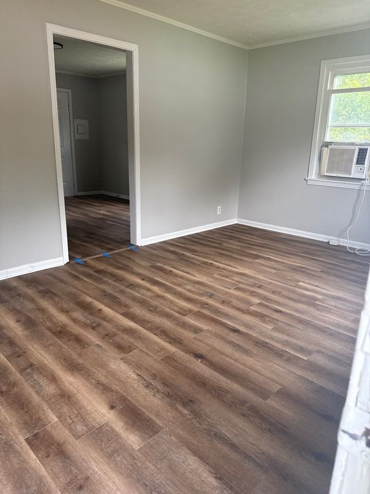 916 N Monroe Ave #1 - Photo 2 of 10