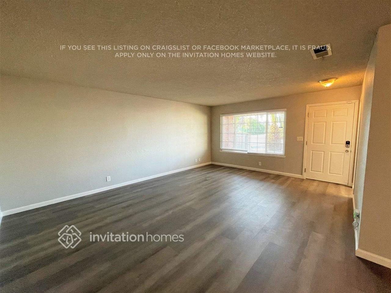 690 Amherst Ct - Photo 2 of 11