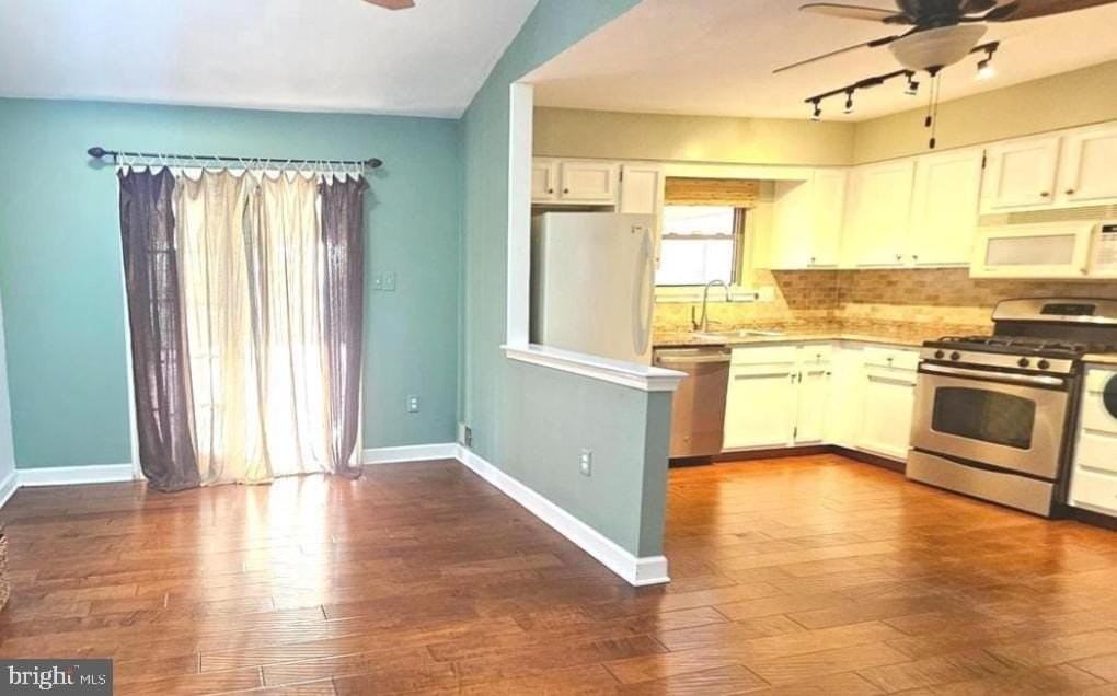 75 Peregrine Dr - Photo 2 of 27