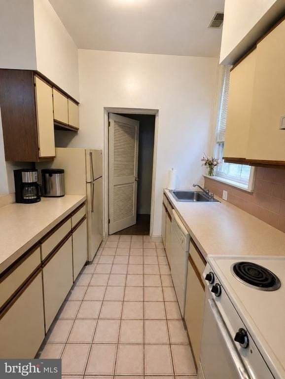 2826 Poplar St #2 - Photo 6 of 17