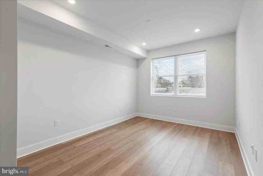 3843 Haverford Ave #D - Photo 3 of 5