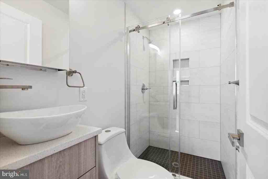 3843 Haverford Ave #D - Photo 4 of 5