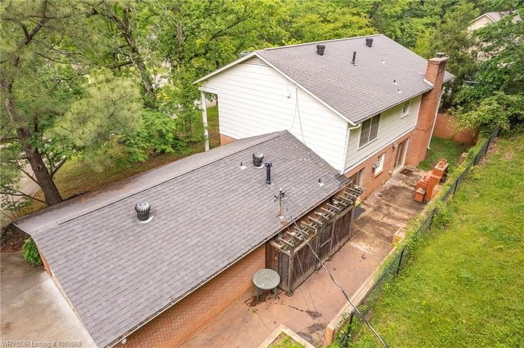 2400 Houston St - Photo 6 of 50