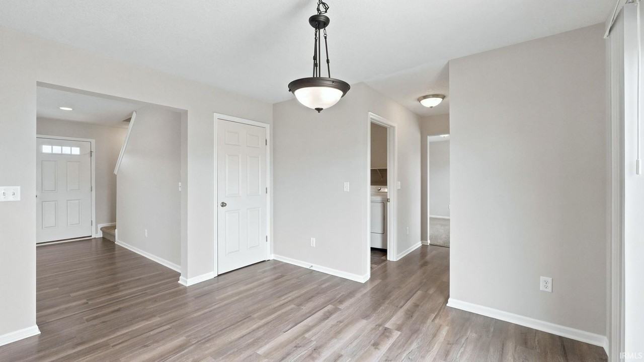 422 Heyford Ct - Photo 5 of 37