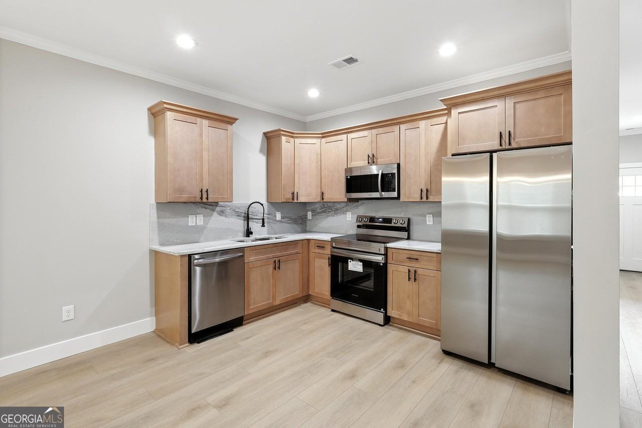 232 Brad St #A - Photo 5 of 16