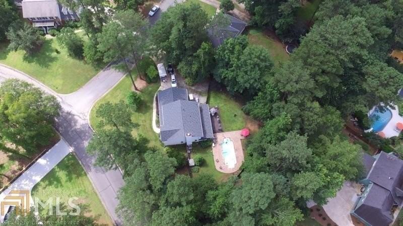 100 Lake Point Dr - Photo 3 of 22