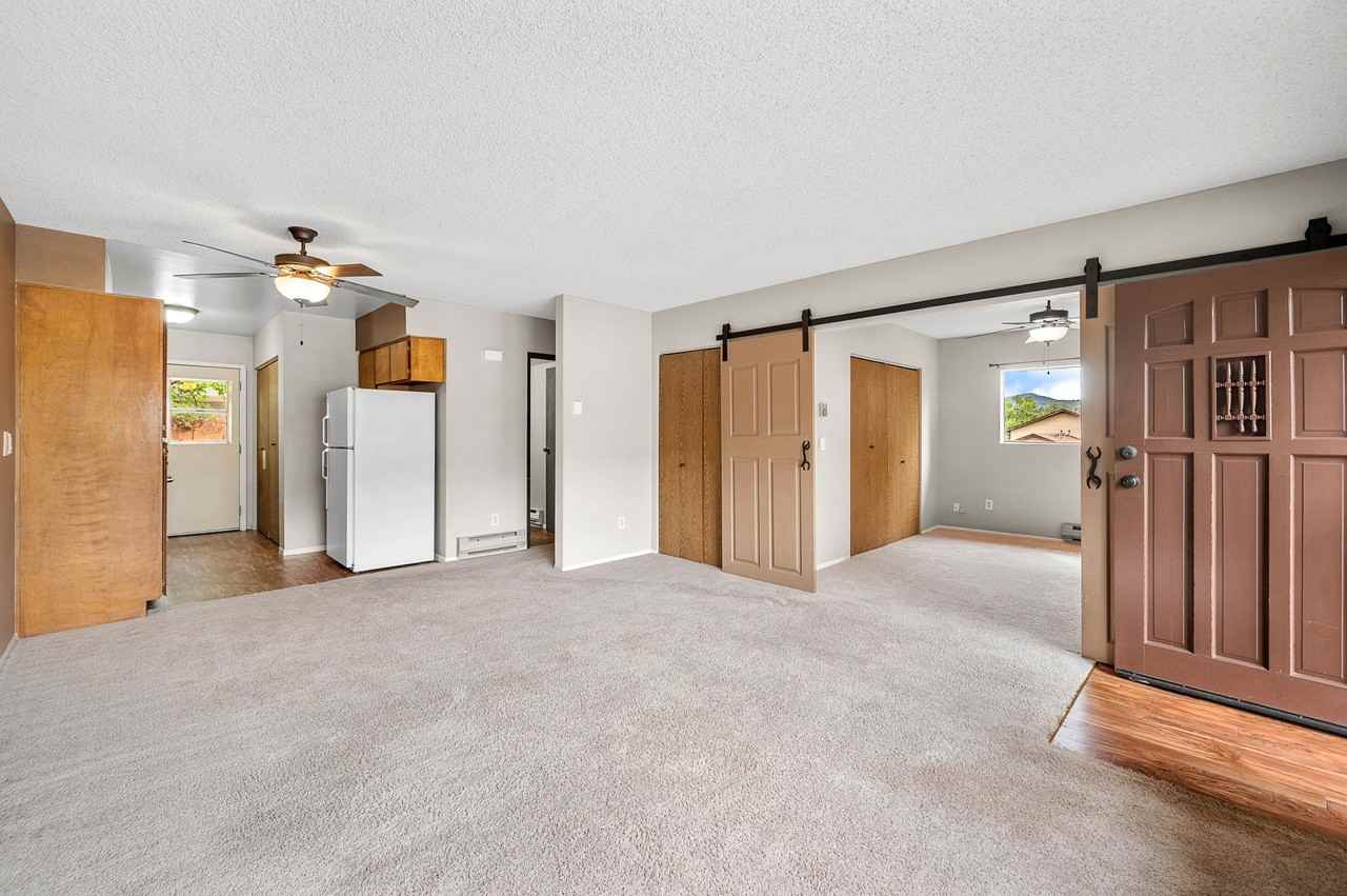 201 E Aubrey St #1 - Photo 5 of 16