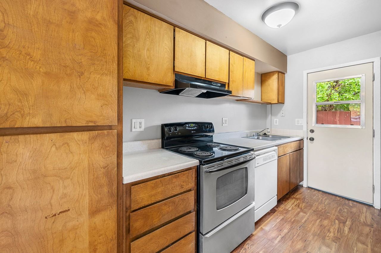 201 E Aubrey St #1 - Photo 7 of 16
