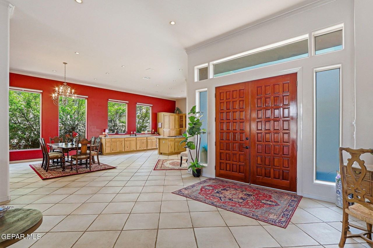 5601 Burning Tree Dr - Photo 4 of 50