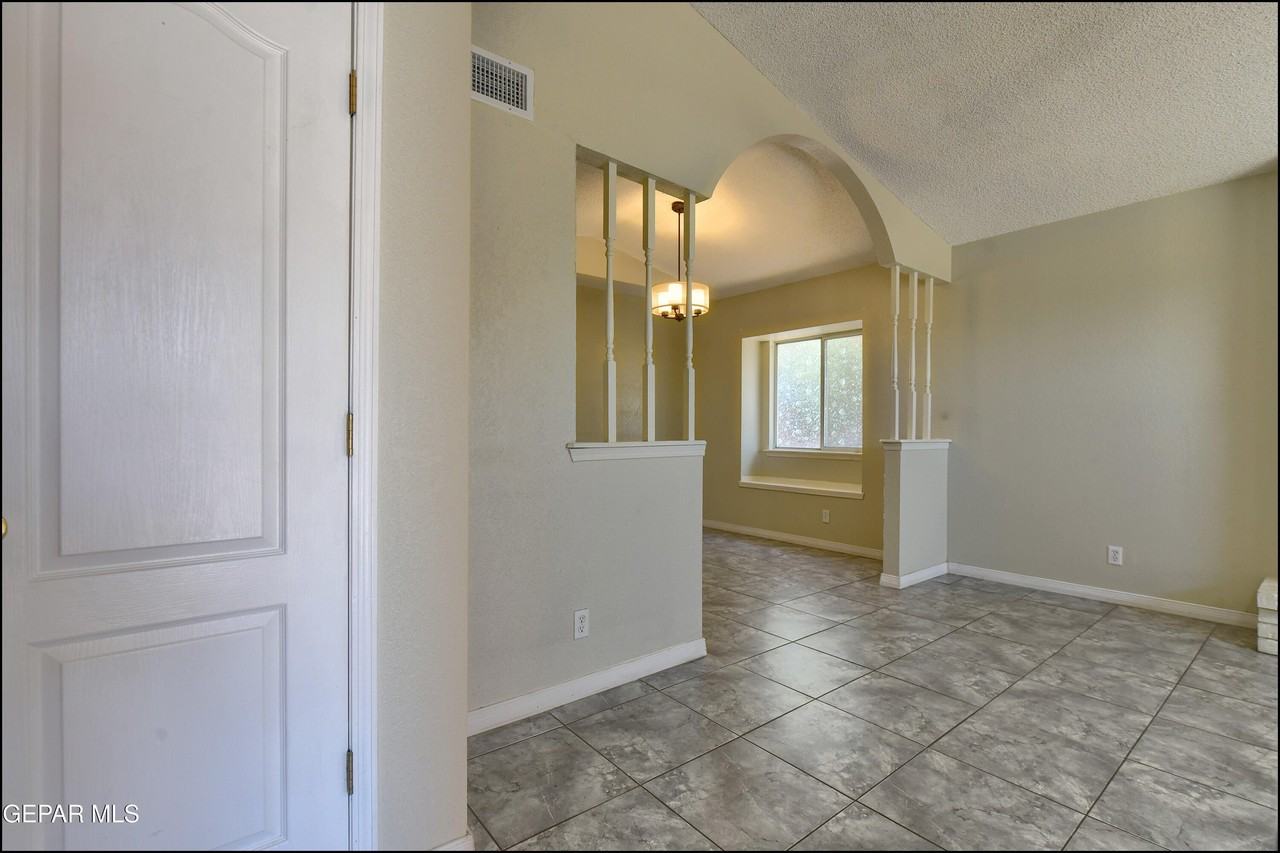 7317 Desierto Rico Ave - Photo 6 of 38