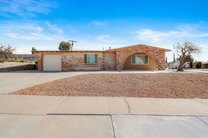 featured image of 1600 Sumac Dr
