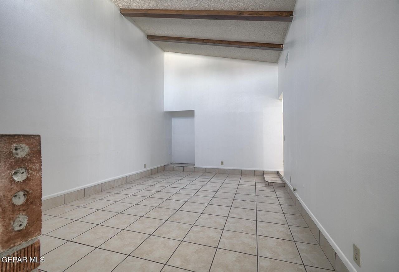 3536 E Glen Dr #B - Photo 4 of 25