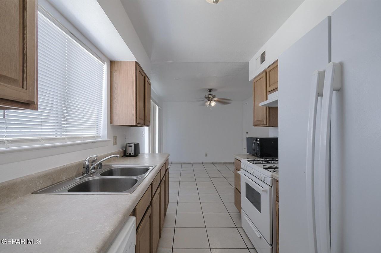 3536 E Glen Dr #B - Photo 7 of 25