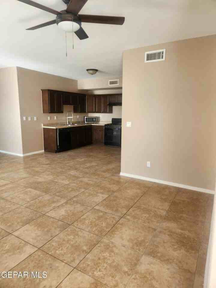 14312 Pancho Gonzalez Ct #A - Photo 5 of 21