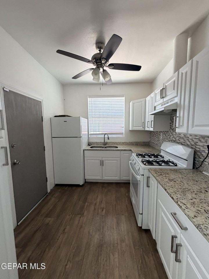2221 Bassett Ave #A - Photo 6 of 13