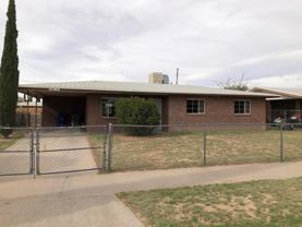 5717 Bainbridge Ave - Photo 1 of 1