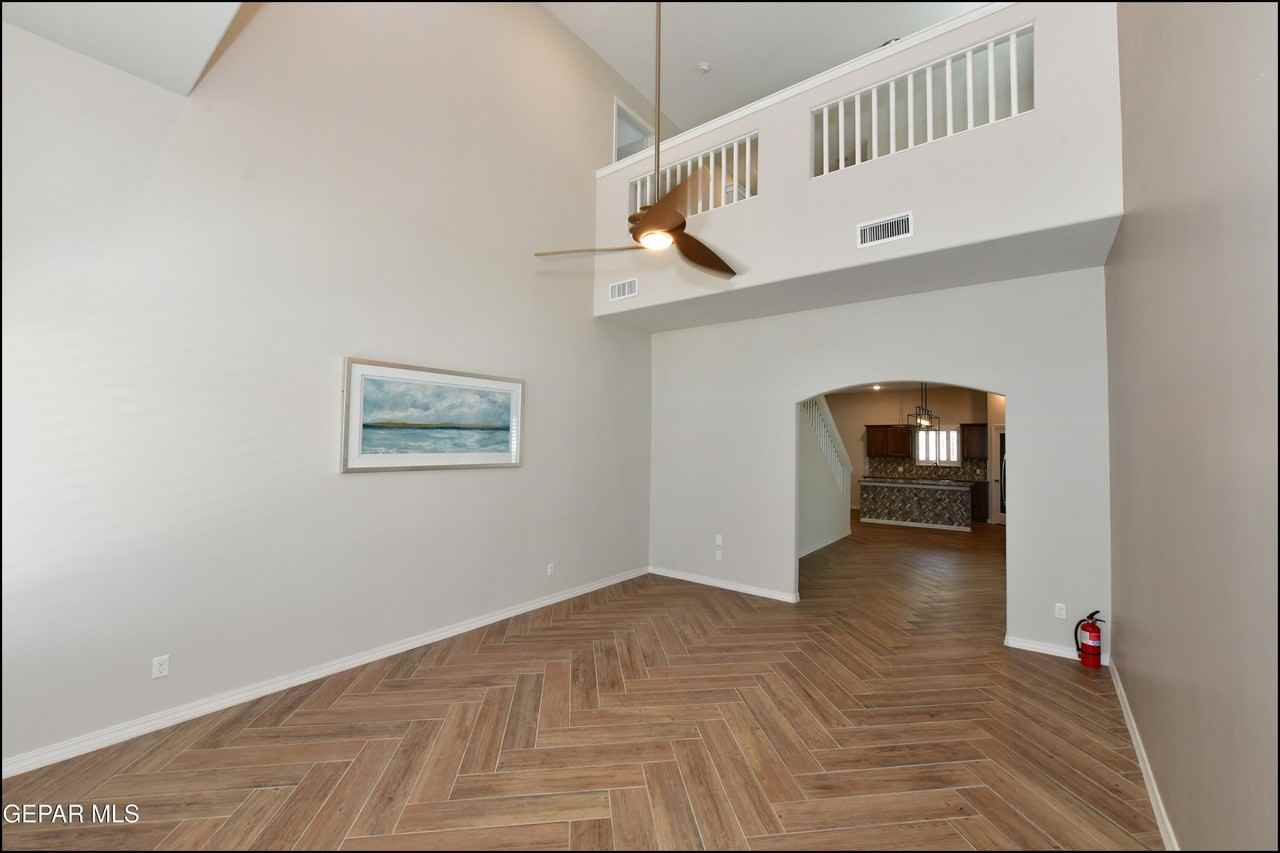 6933 Copper Town Dr - Photo 6 of 48