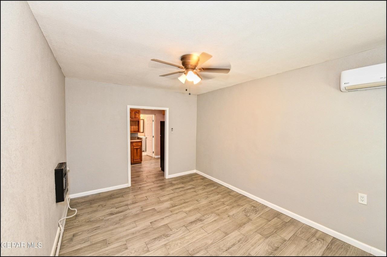 1212 N Laurel St #B - Photo 6 of 29