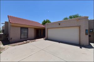 featured image of 3212 Canyon Point Ln