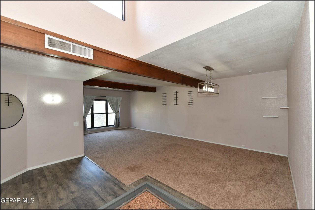 3212 Canyon Point Ln - Photo 7 of 50