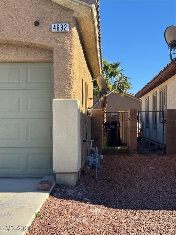 4632 Cantina Rey St - Photo 3 of 50