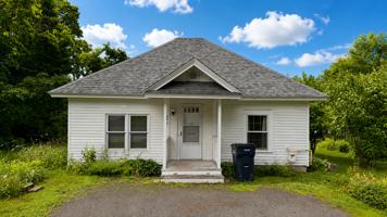 featured image of 240 Pine St #1