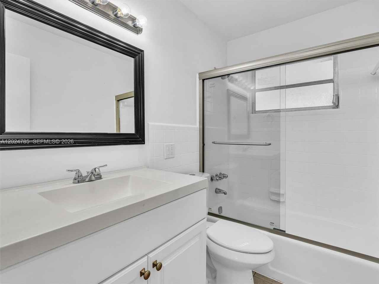 Sw 42nd Ter - Photo 7 of 8