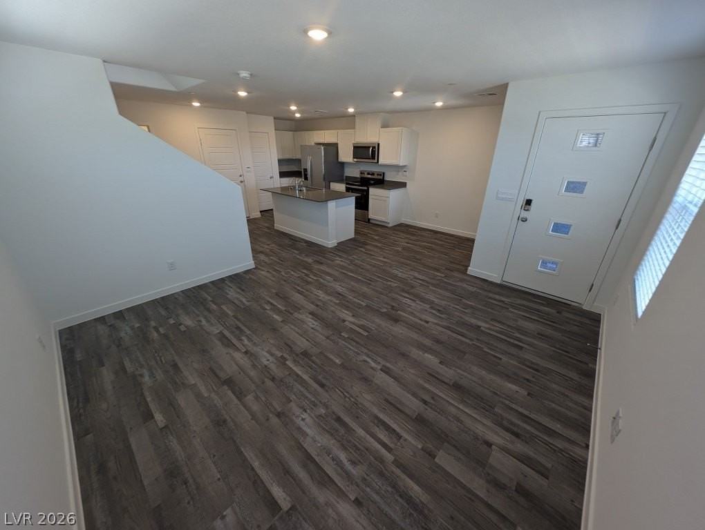 484 Golden Myna Ave - Photo 5 of 27