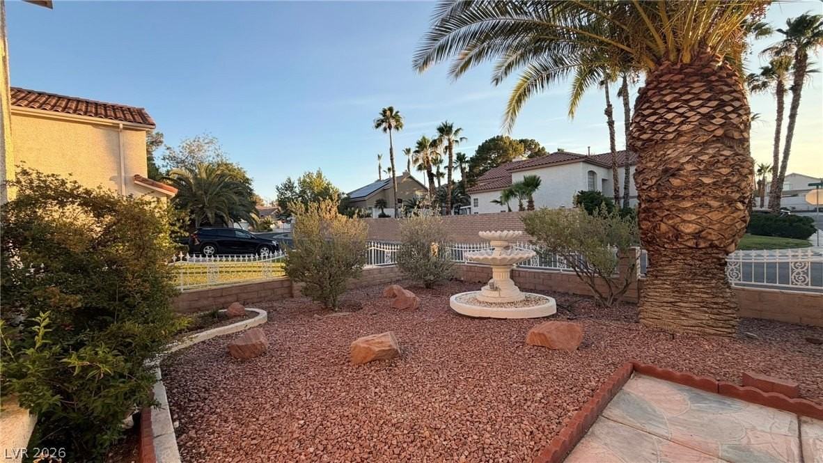 4844 Jadero Dr - Photo 3 of 32