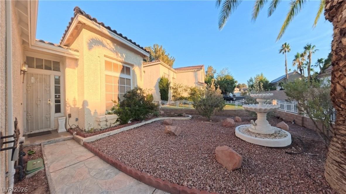 4844 Jadero Dr - Photo 4 of 32