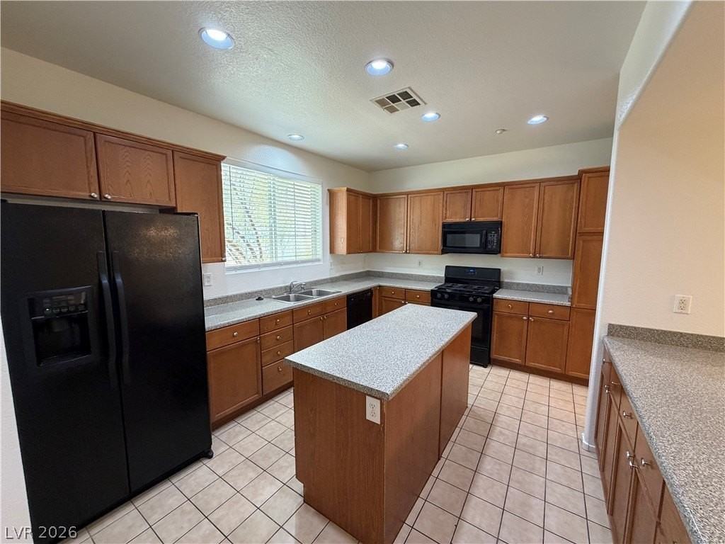 9033 Attractive Ct - Photo 2 of 29