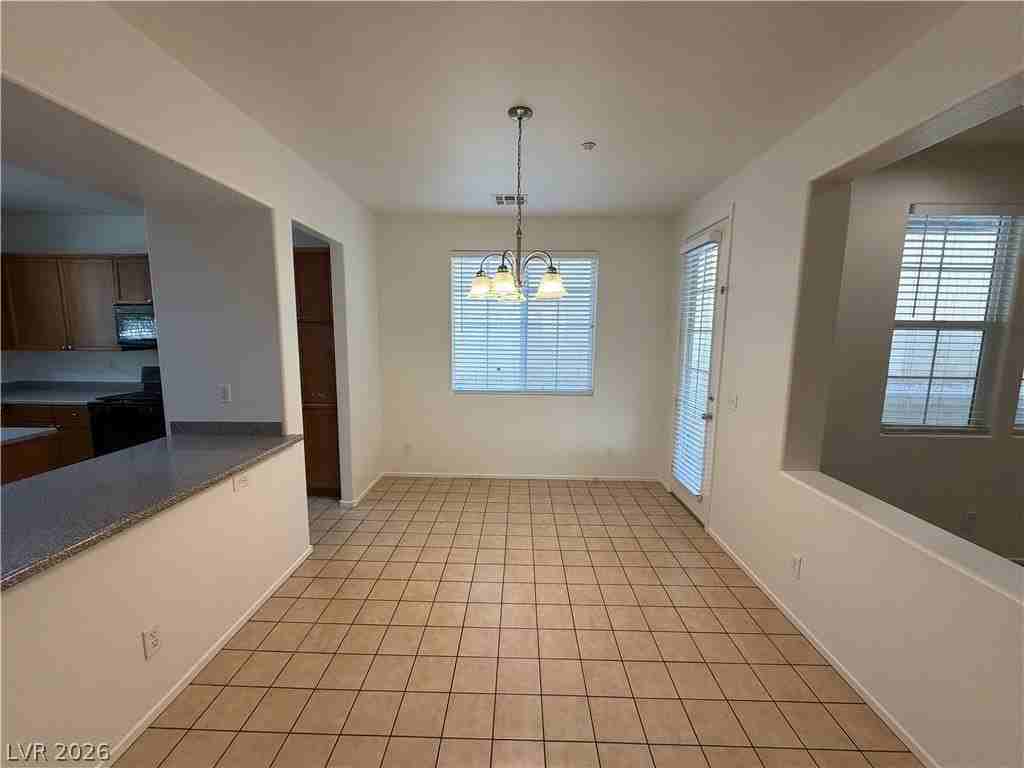 9033 Attractive Ct - Photo 5 of 29