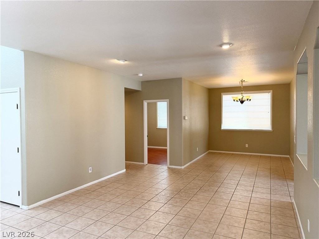 9862 Shadow Grove Ave - Photo 6 of 30